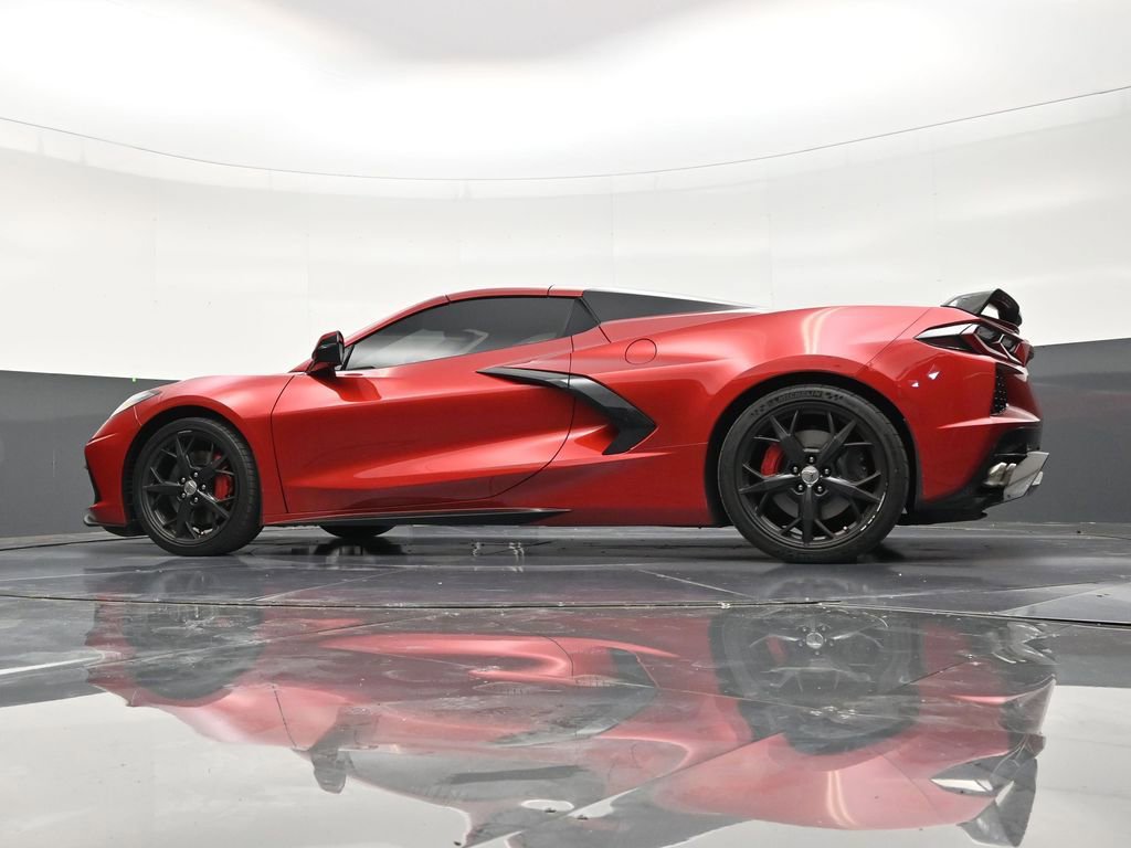 Used 2021 Chevrolet Corvette Stingray Premium Conv w/ Z51 Performance Package RWD image 21