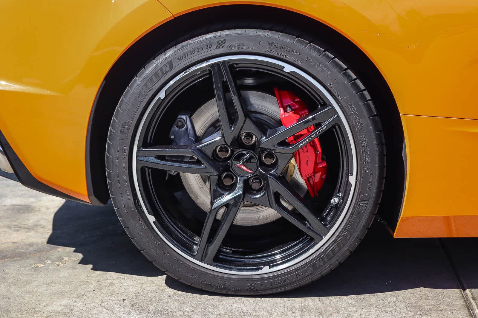 Used 2022 Chevrolet Corvette Stingray Coupe w/ Z51 Performance Package RWD image 8