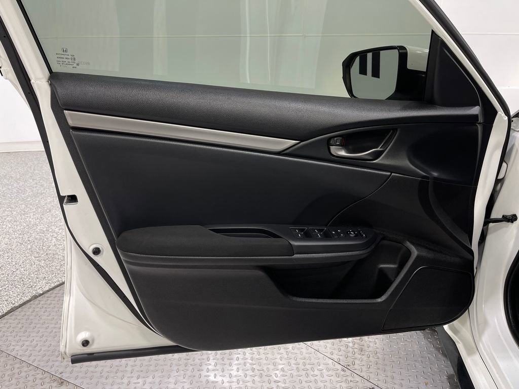 Used 2017 Honda Civic Sport image 13