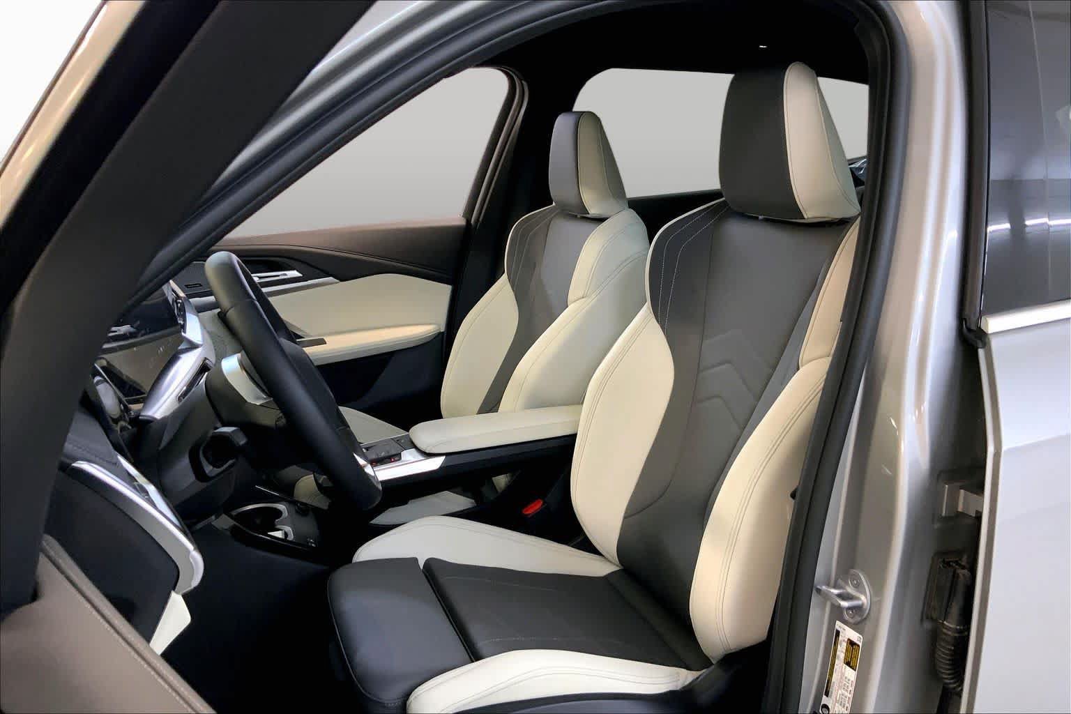 New 2026 BMW X1 xDrive28i w/ Technology Package AWD/4WD image 9