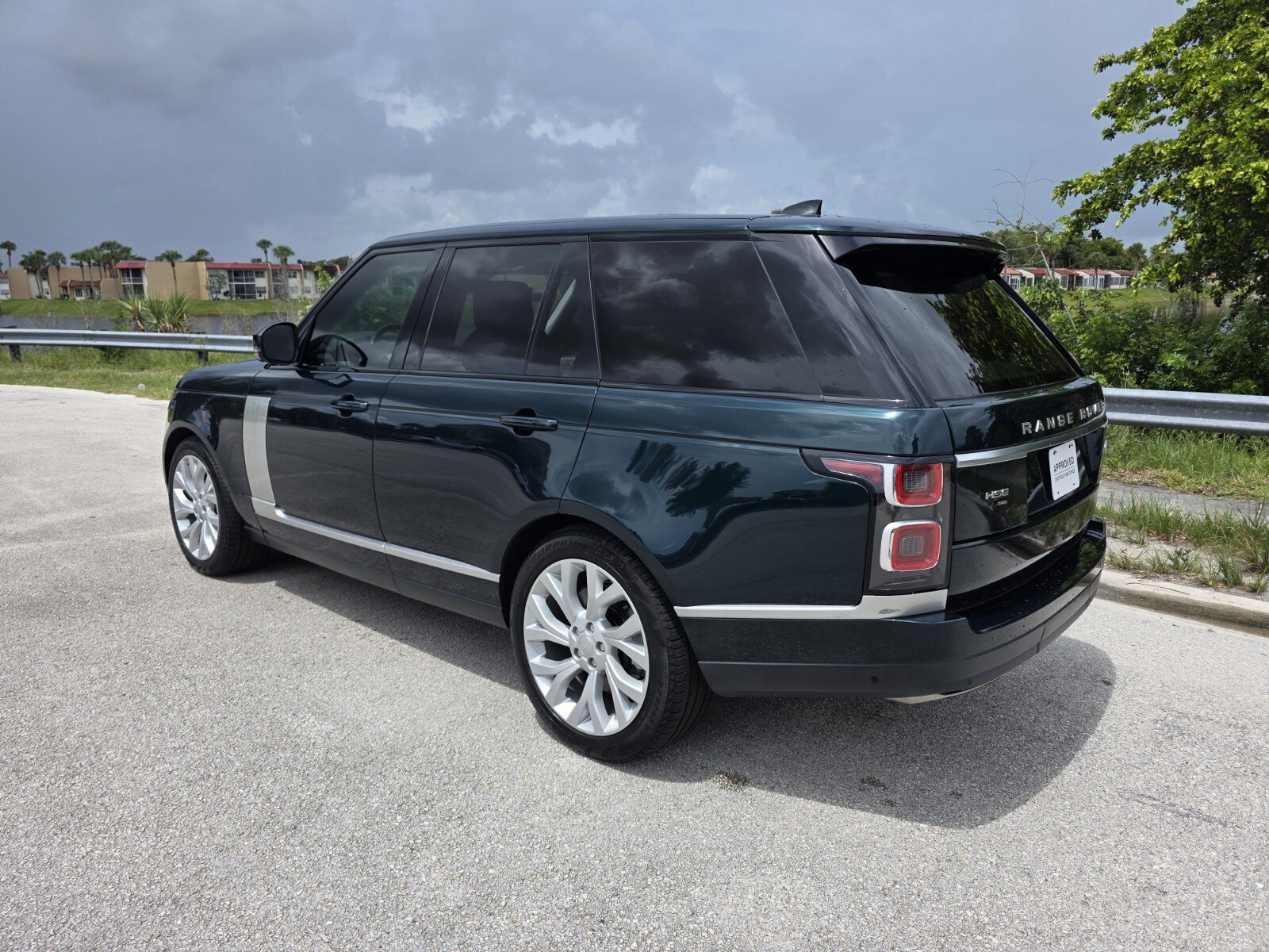Used 2021 Land Rover Range Rover P525 Westminster Edition AWD/4WD image 2
