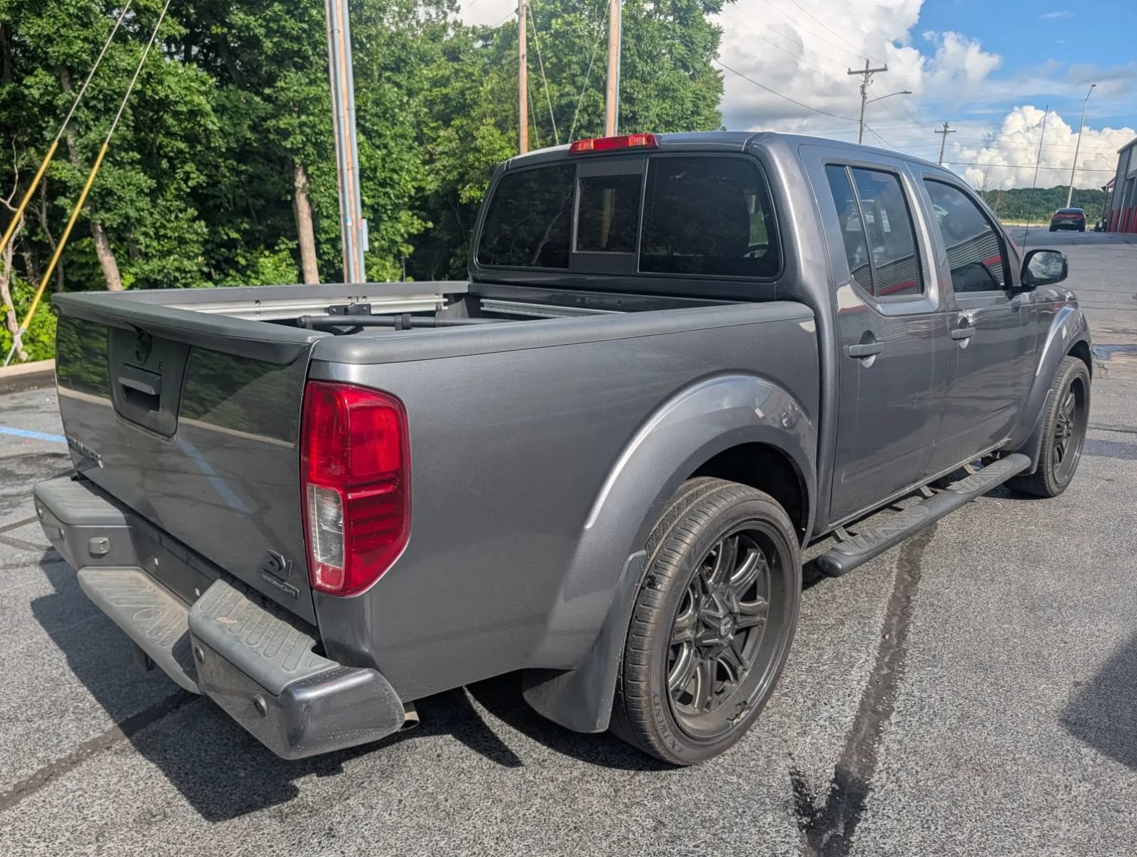 Used 2020 Nissan Frontier SV w/ Midnight Edition Floor Mats RWD image 4