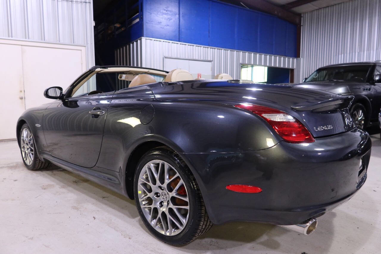Used 2008 Lexus SC 430 Convertible image 3