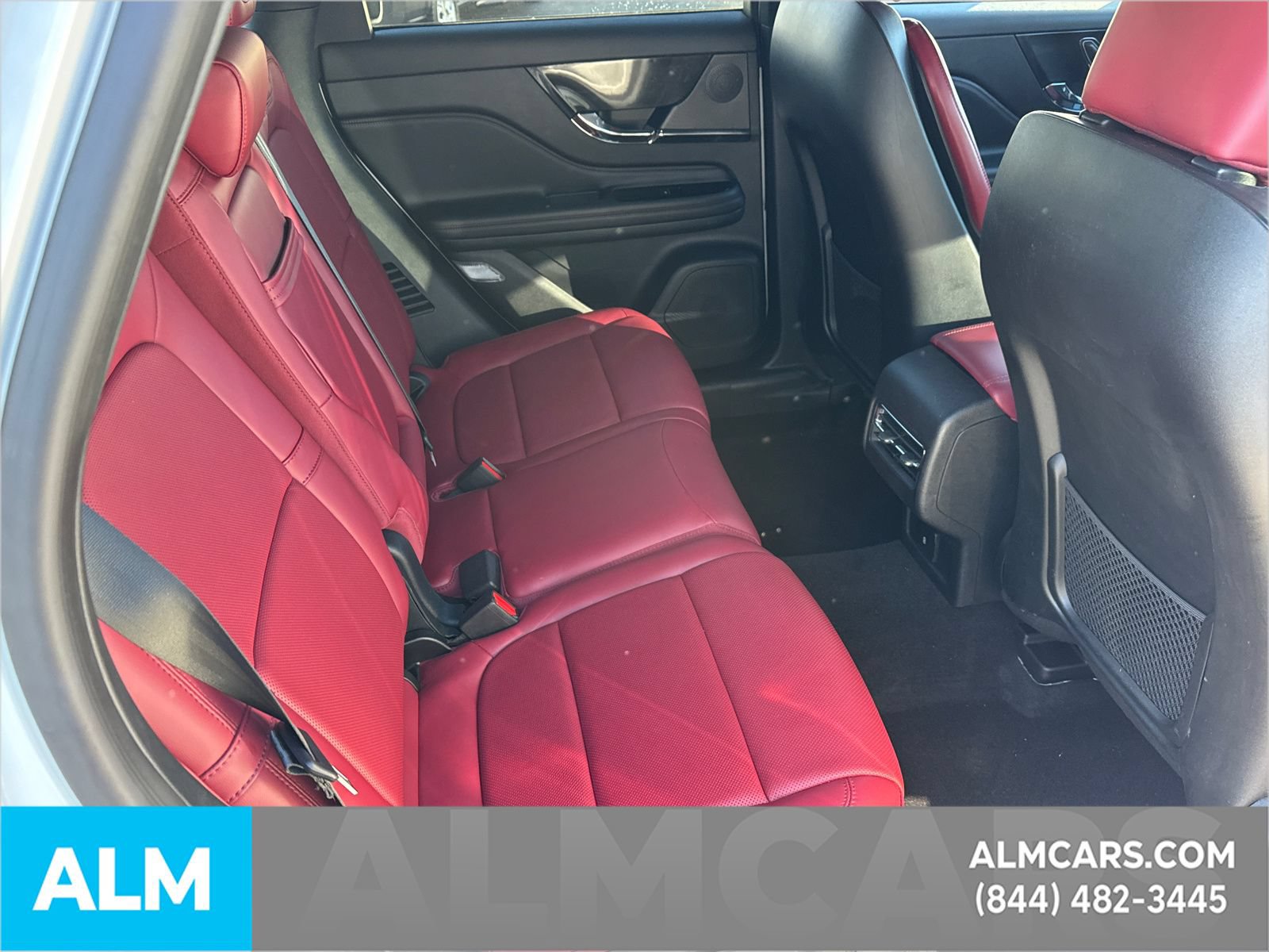 Used 2024 Lincoln Corsair Reserve w/ Jet Appearance Package AWD/4WD image 18