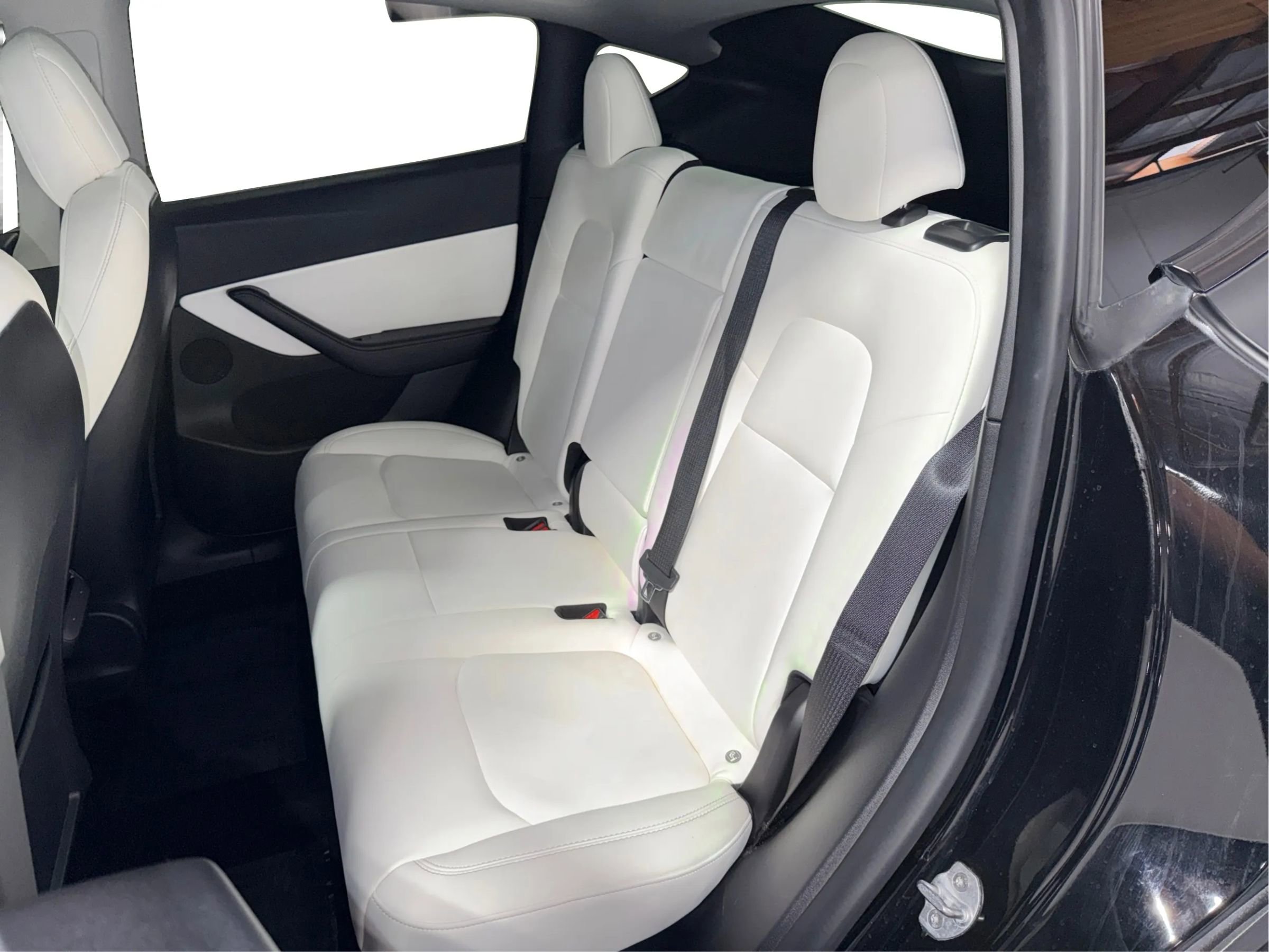 Used 2022 Tesla Model Y Performance image 10