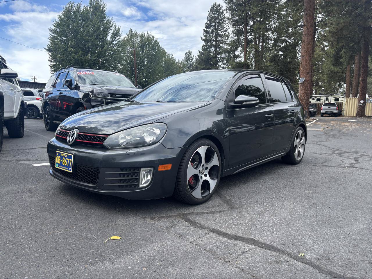Used 2012 Volkswagen Golf 4-Door FWD image 1