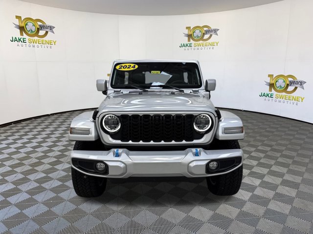 Used 2024 Jeep Wrangler High Altitude image 3