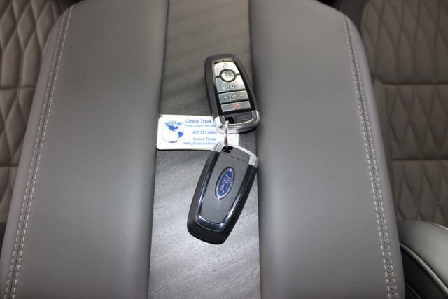 Used 2025 Ford F450 Platinum w/ Platinum Plus Package image 34