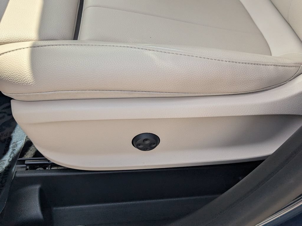 Certified 2023 Mercedes-Benz GLA 250 4MATIC image 32