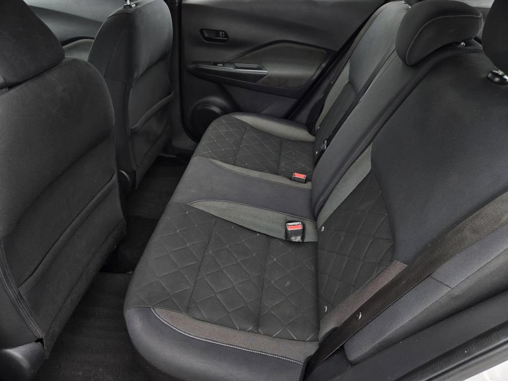 Used 2019 Nissan Kicks S FWD image 11