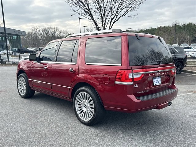 Used 2016 Lincoln Navigator Select image 5