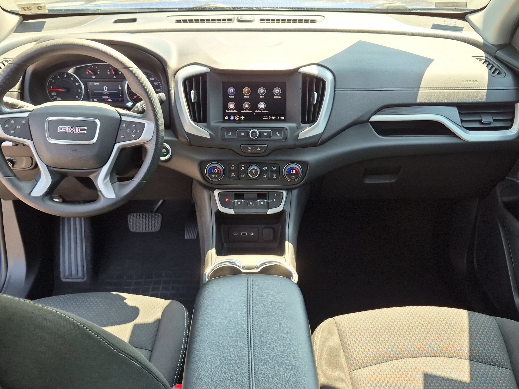 Certified 2022 GMC Terrain SLE w/ Driver Convenience Package FWD image 19
