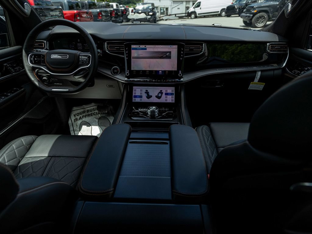 New 2026 Jeep Grand Wagoneer L Summit AWD/4WD image 29