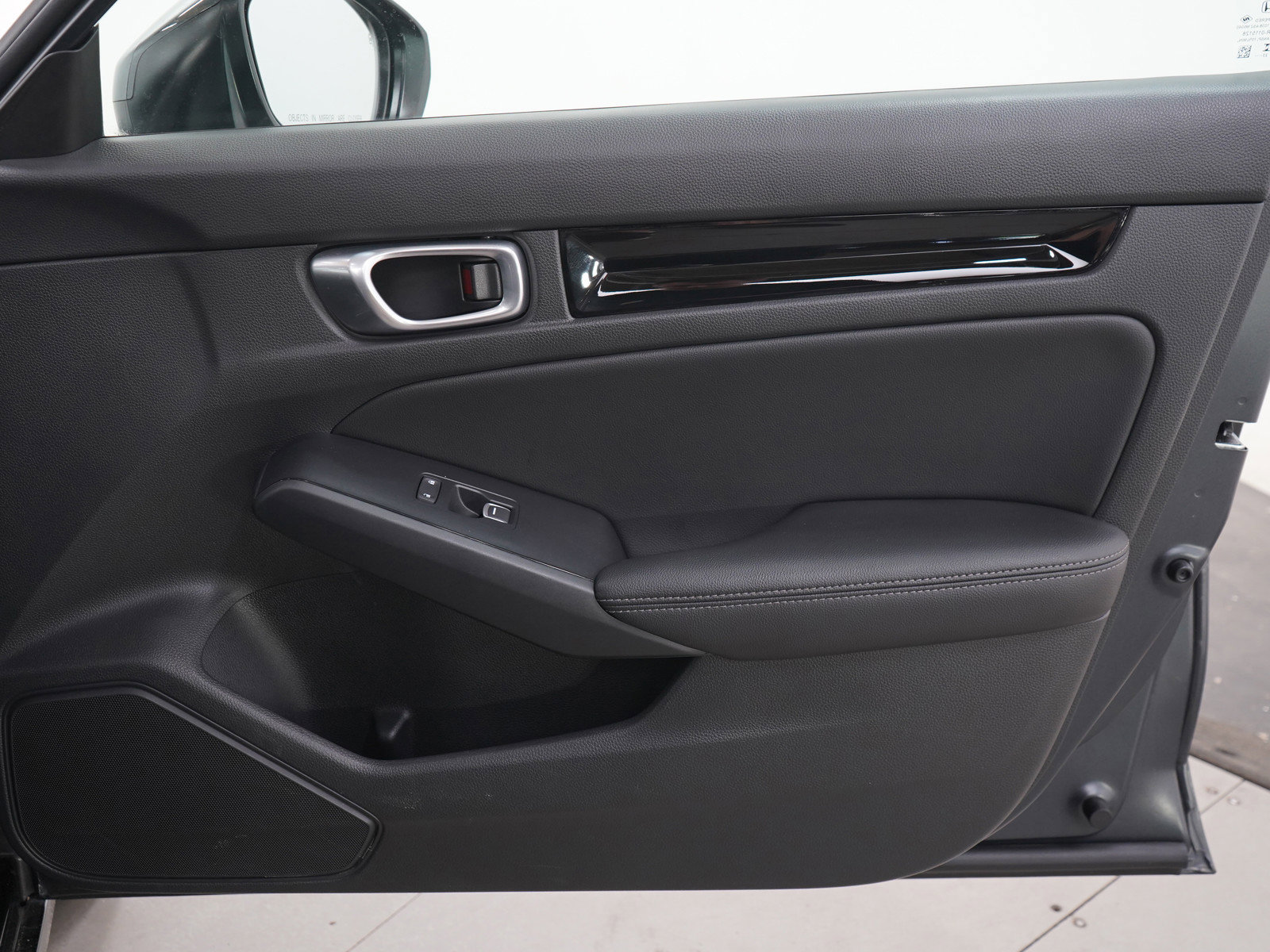 Used 2024 Honda Civic EX-L image 9