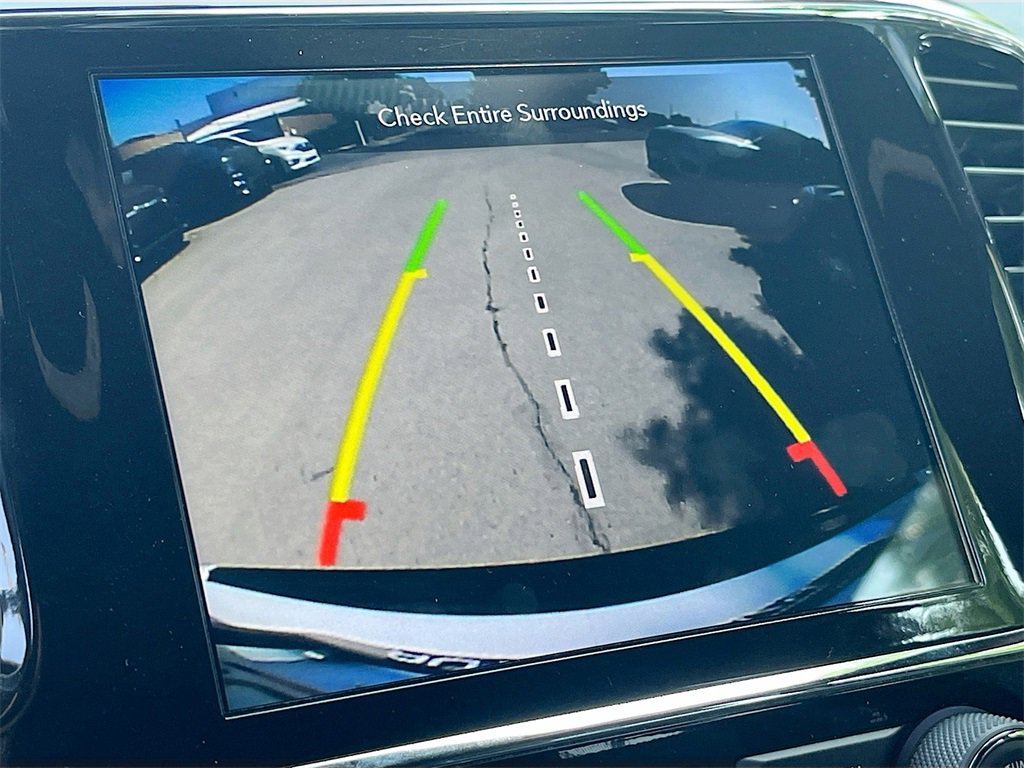 Used 2021 Jeep Grand Cherokee Laredo X image 14