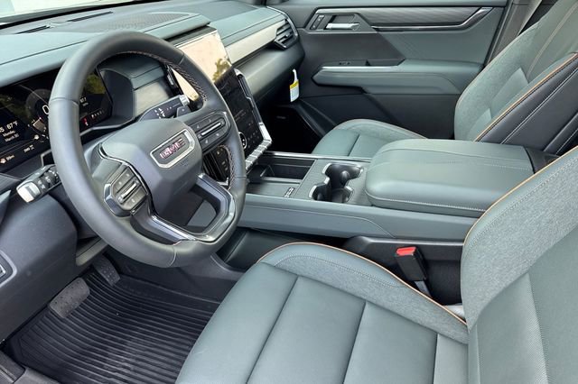 New 2026 GMC Acadia AT4 w/ Luxury Package image 10