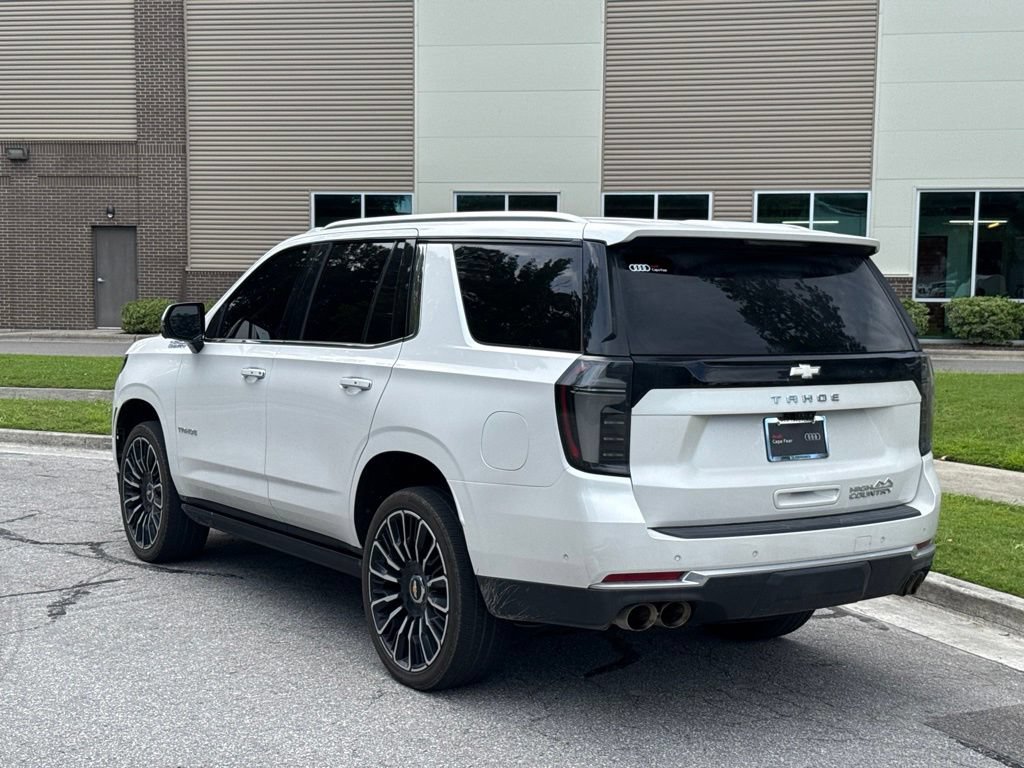 Used 2025 Chevrolet Tahoe High Country AWD/4WD image 3