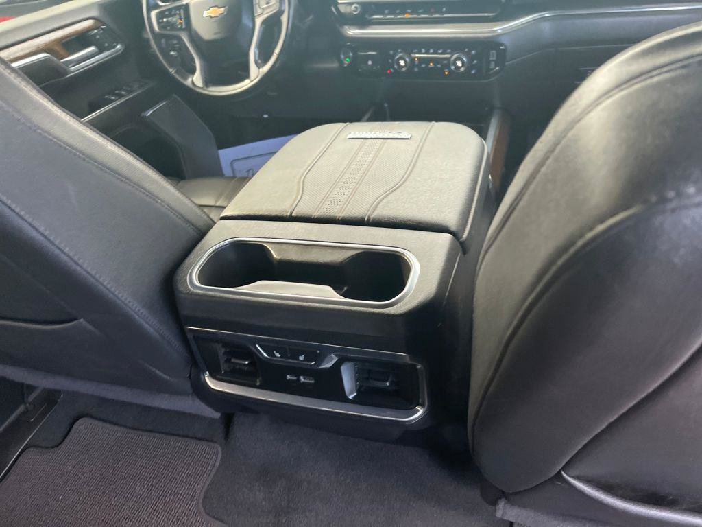 Used 2024 Chevrolet Silverado 3500 High Country w/ High Country Premium Package AWD/4WD image 30