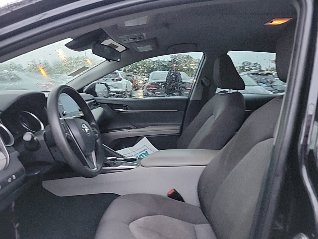 Used 2023 Toyota Camry LE FWD image 6