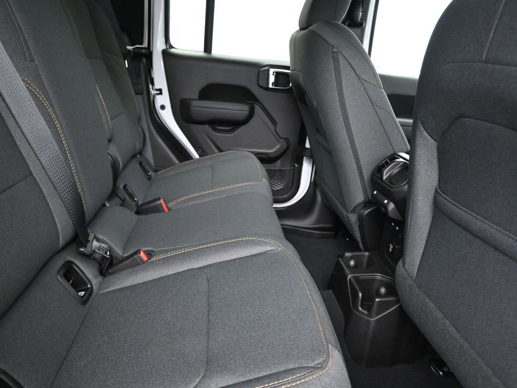 New 2025 Jeep Gladiator Sport image 16