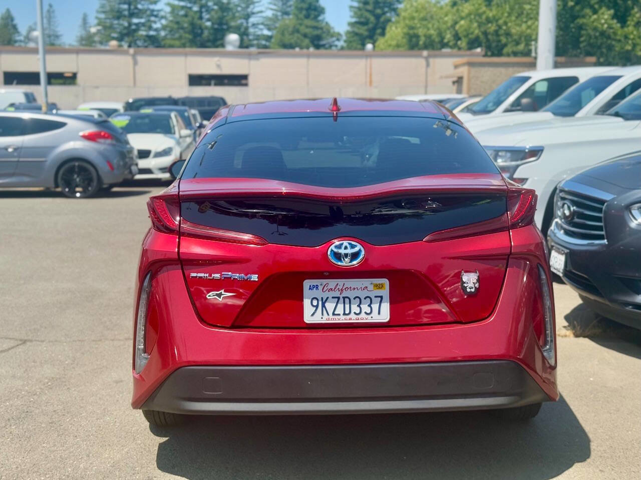 Used 2017 Toyota Prius Prime Premium image 6