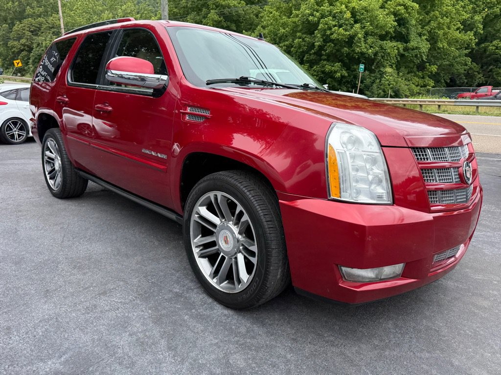 Used 2013 Cadillac Escalade Premium AWD/4WD image 38