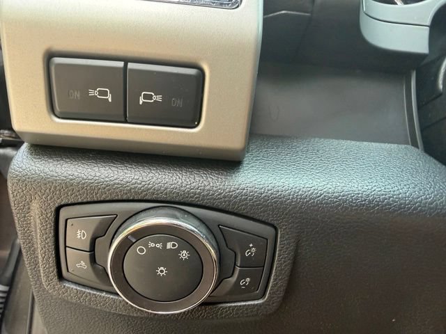 Used 2019 Ford F250 Lariat w/ Lariat Ultimate Package AWD/4WD image 26