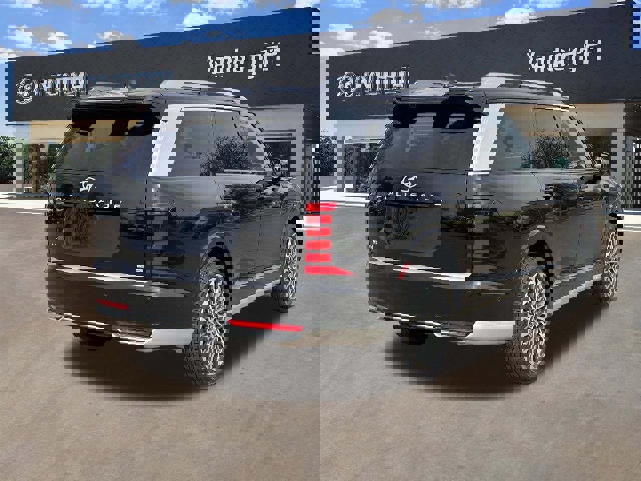 Used 2026 Hyundai Palisade Calligraphy image 13