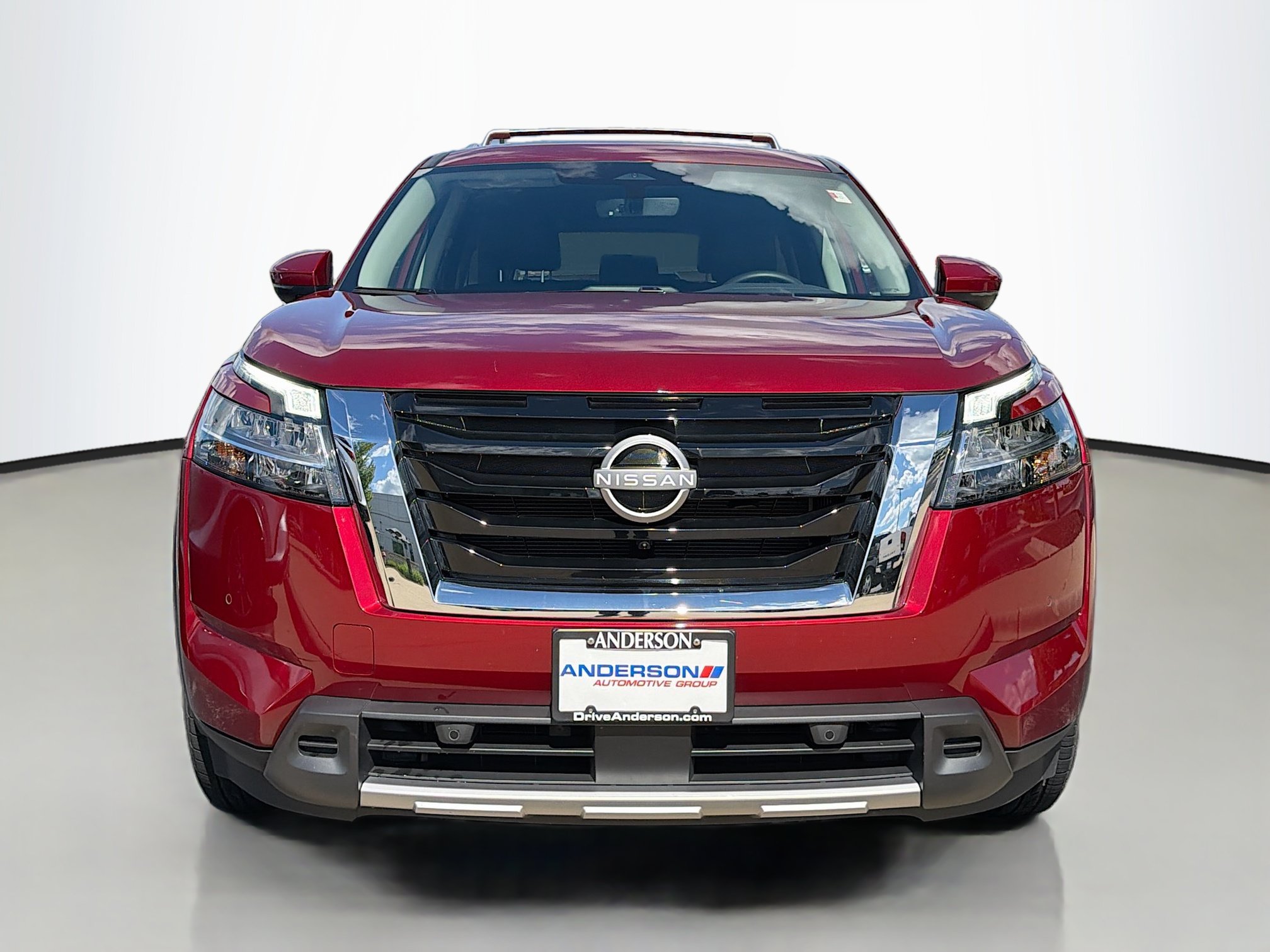Used 2024 Nissan Pathfinder SL FWD image 18