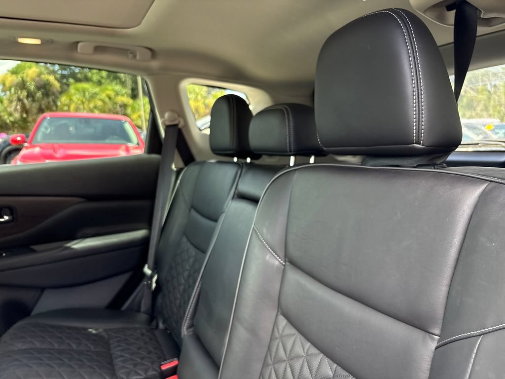 Used 2019 Nissan Murano Platinum w/ Cargo Package FWD image 19