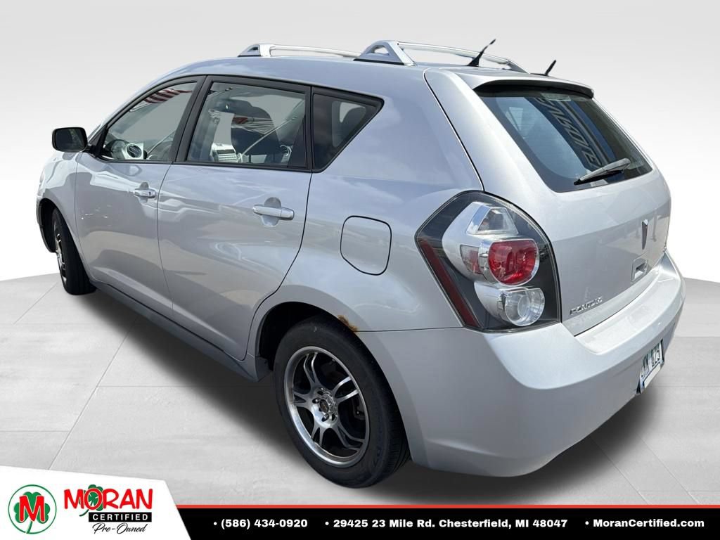 Used 2009 Pontiac Vibe w/ Sun And Sound Package FWD image 3
