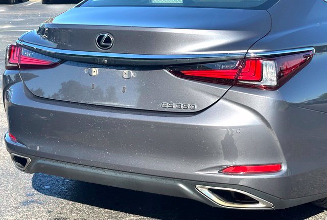 Used 2021 Lexus ES 350 Ultra Luxury w/ Accessory Package FWD image 15