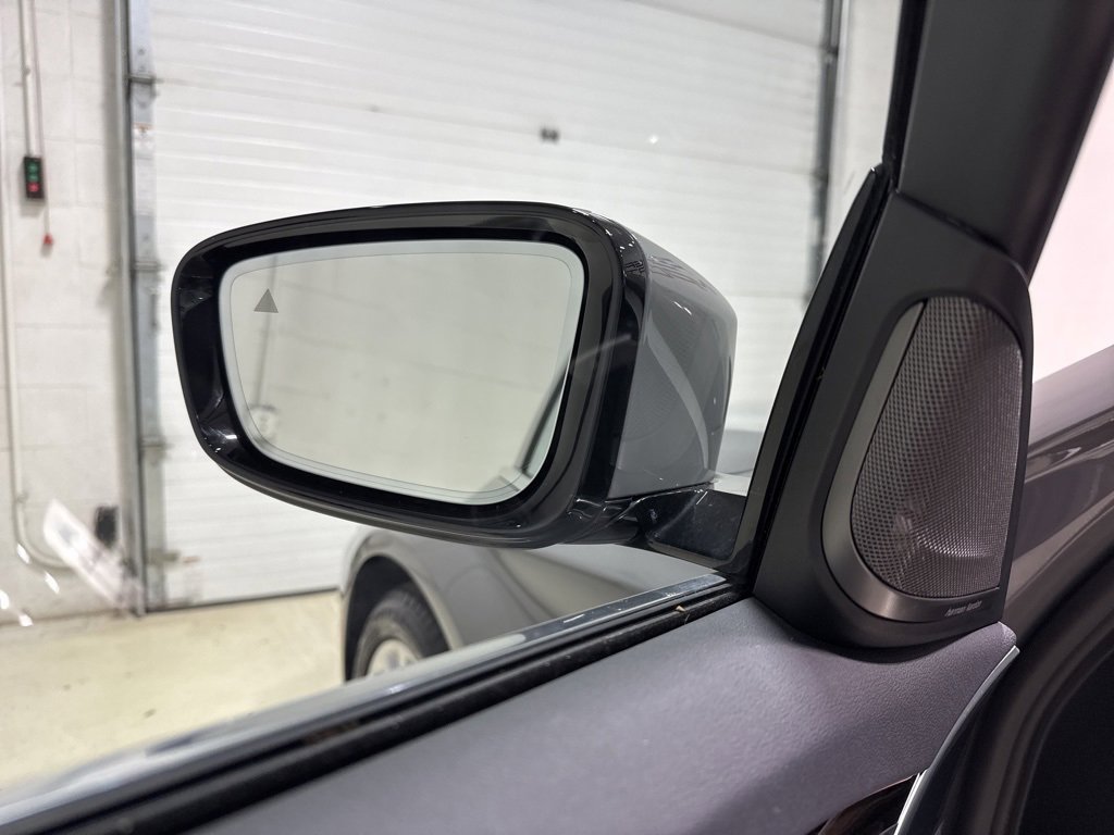 Used 2022 BMW 530i xDrive w/ Premium Package image 14