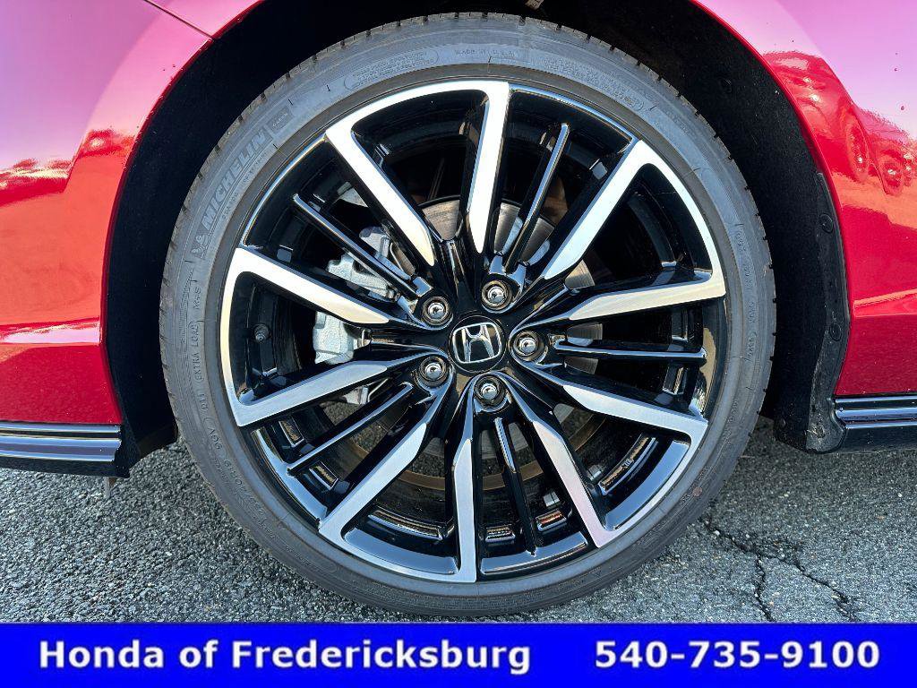 Certified 2025 Honda Accord Touring image 10