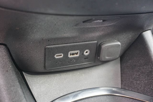 Used 2023 Chevrolet Malibu LT FWD image 23