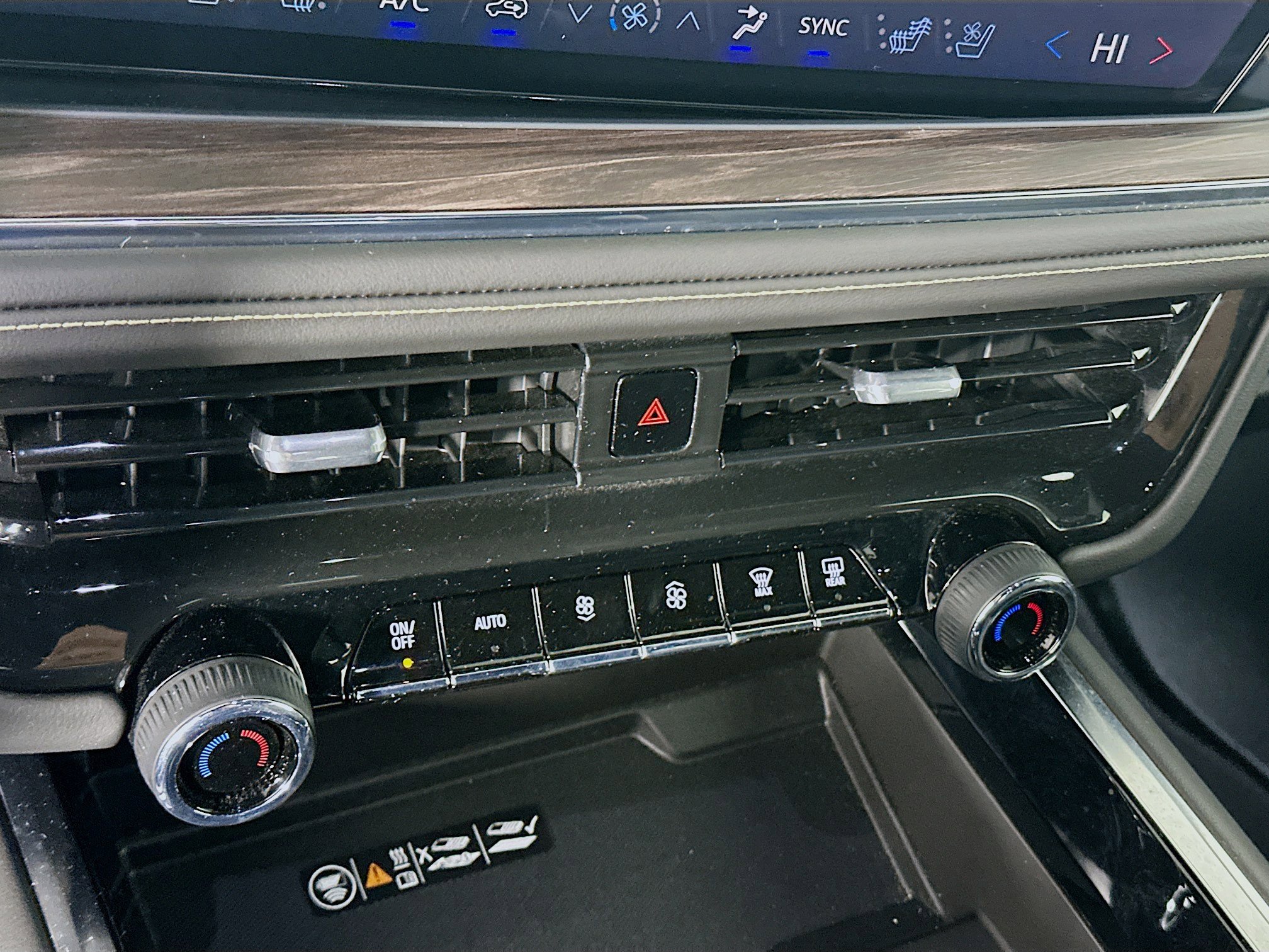 Used 2025 Chevrolet Tahoe Premier image 24