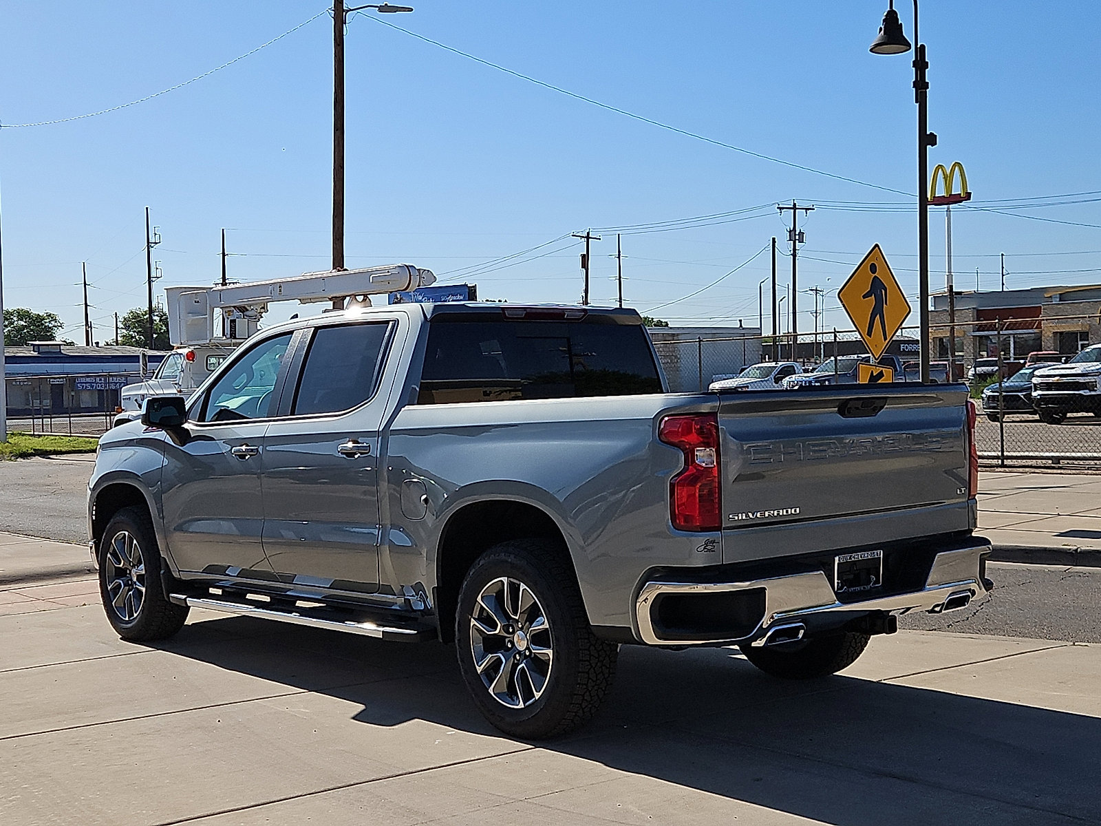 New 2026 Chevrolet Silverado 1500 LT w/ Z71 Off-Road Package AWD/4WD image 3
