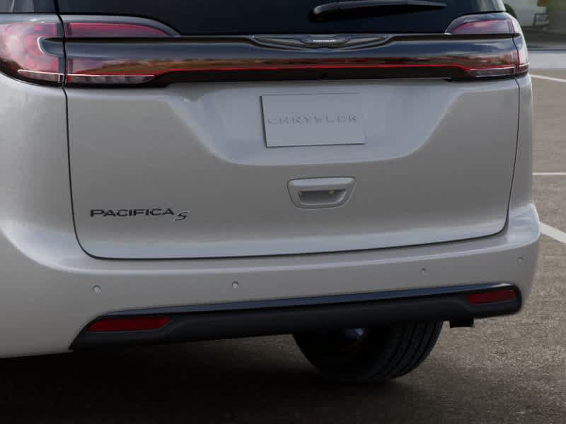 New 2026 Chrysler Pacifica Select w/ S Appearance Package FWD image 13
