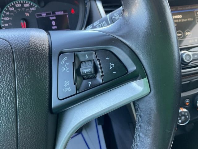 Used 2019 Chevrolet Trax LT w/ LT Convenience Package FWD image 23