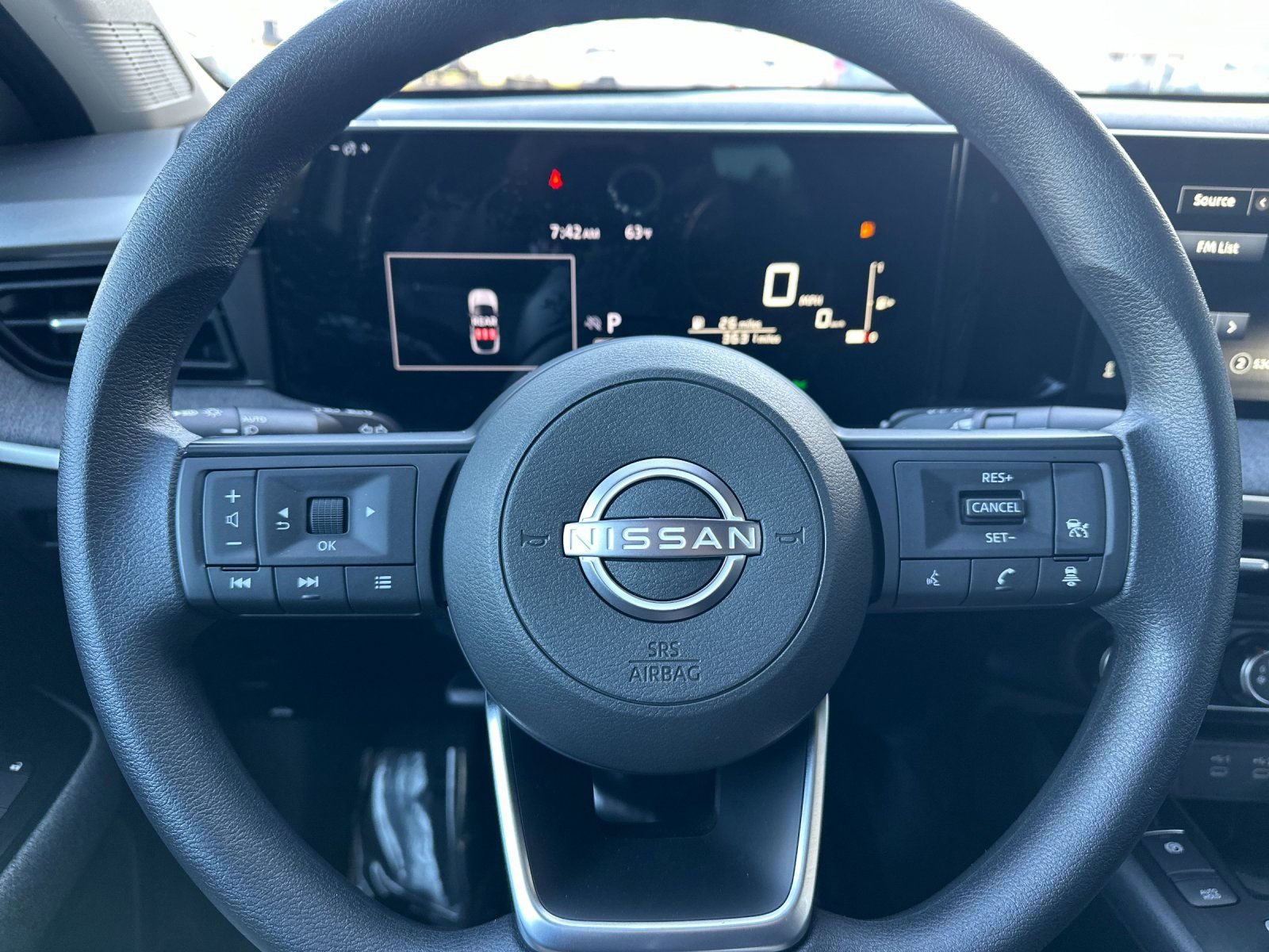 Used 2025 Nissan Kicks SV FWD image 22