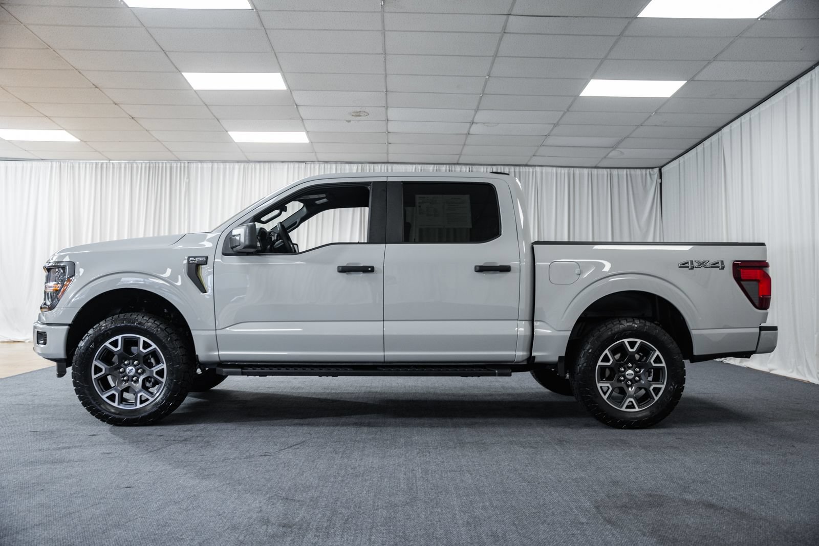 Used 2024 Ford F150 STX AWD/4WD image 5