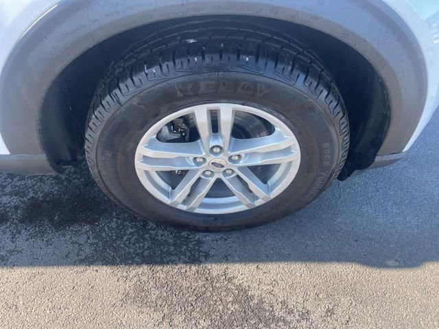 Used 2021 Ford Explorer XLT image 29