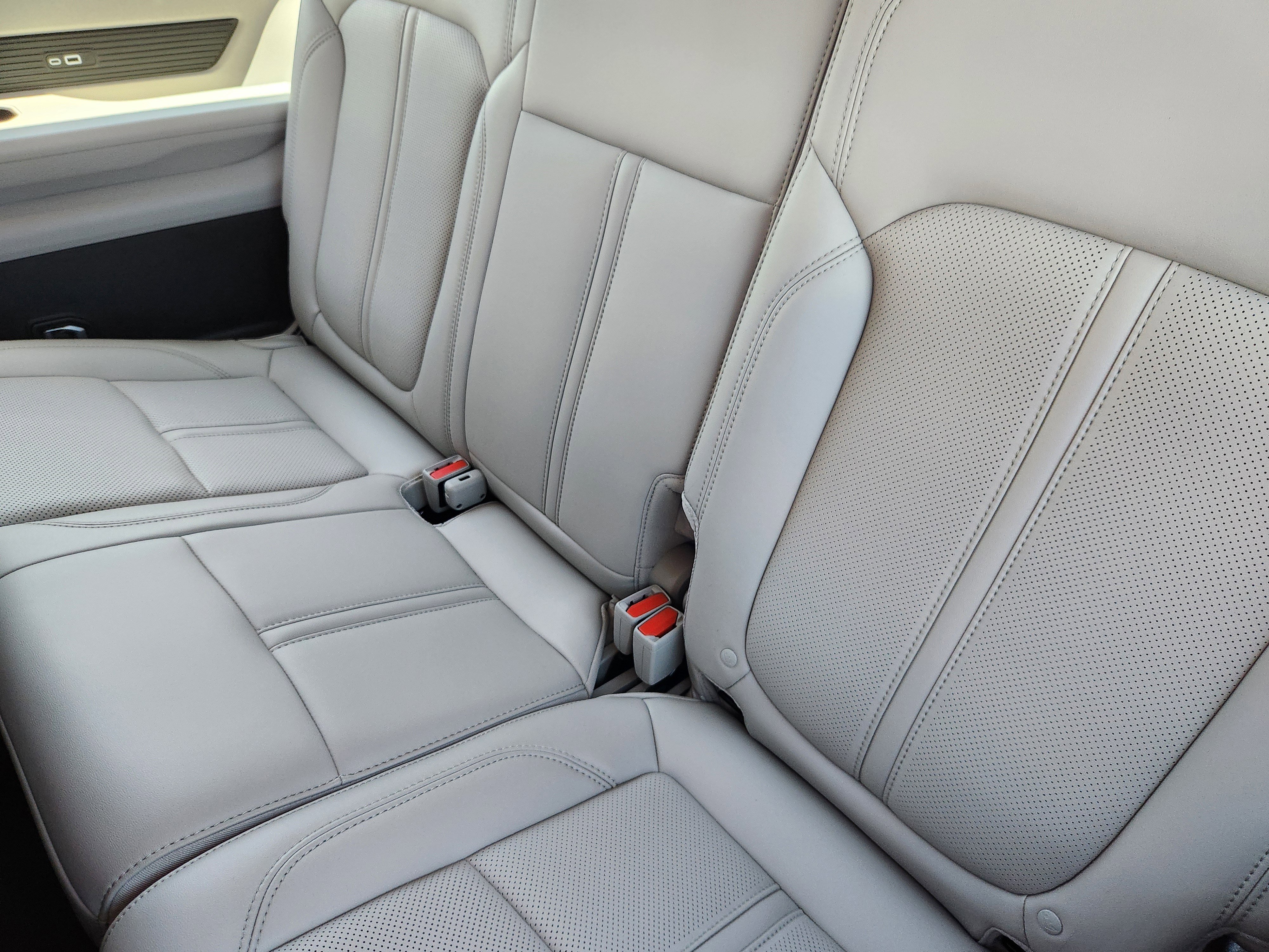 Used 2022 Jeep Wagoneer Series I AWD/4WD image 11