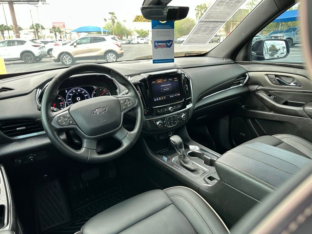 Used 2023 Chevrolet Traverse Premier w/ Redline Edition image 18