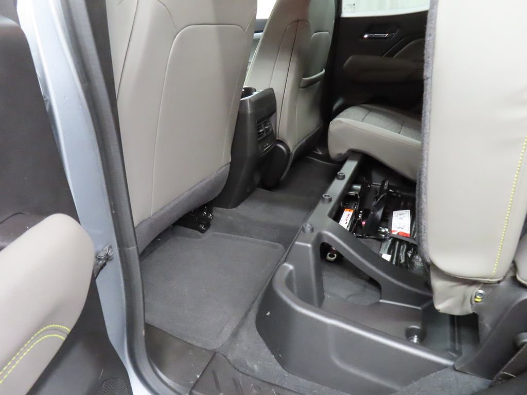 Used 2024 Chevrolet Colorado ZR2 w/ Safety Package image 42