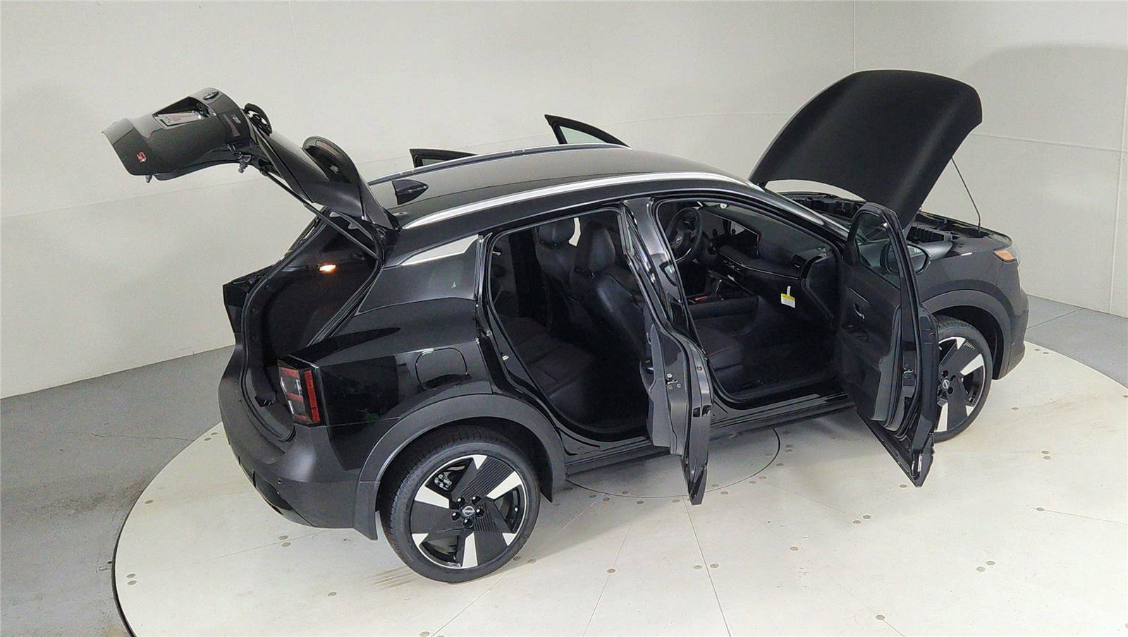 Used 2025 Nissan Kicks SR FWD image 28