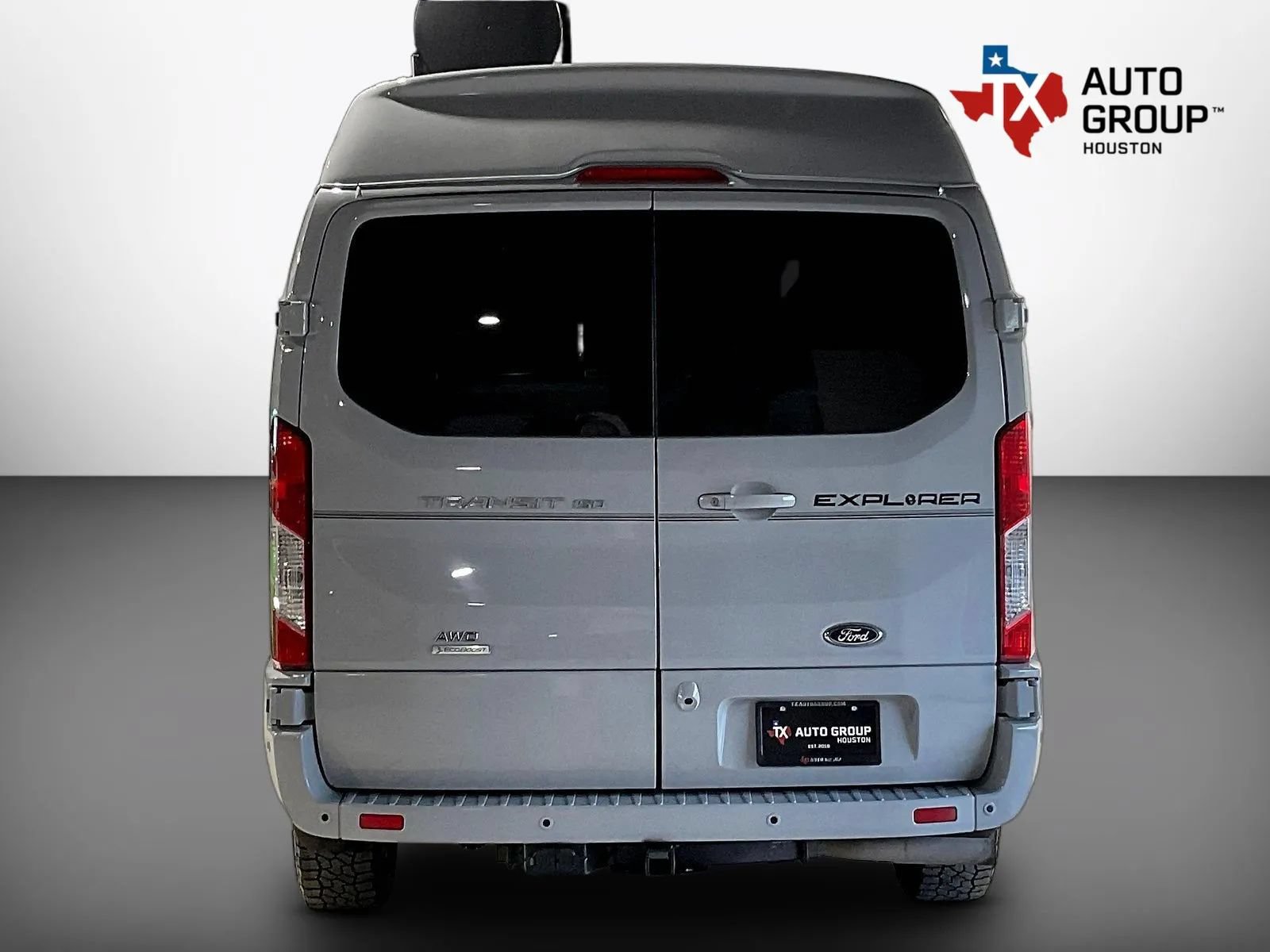 Used 2023 Ford Transit 150 Low Roof AWD image 8