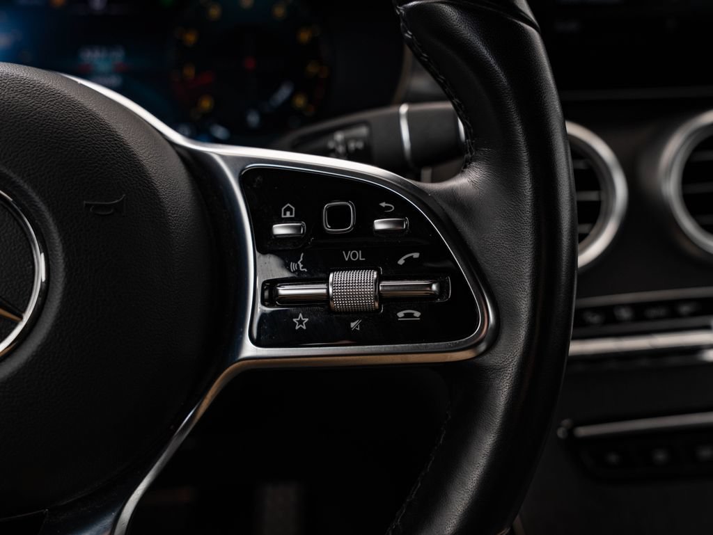 Certified 2022 Mercedes-Benz GLC 300 4MATIC image 29