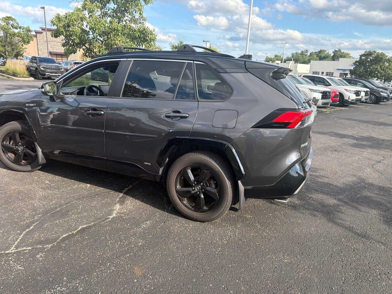 Used 2020 Toyota RAV4 XSE w/ XSE Grade Weather Package AWD/4WD image 9