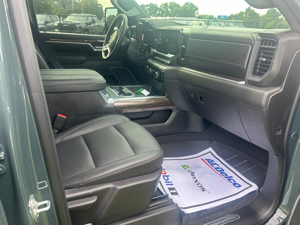 Used 2026 Chevrolet Silverado 2500 LT w/ Trail Boss Package AWD/4WD image 18